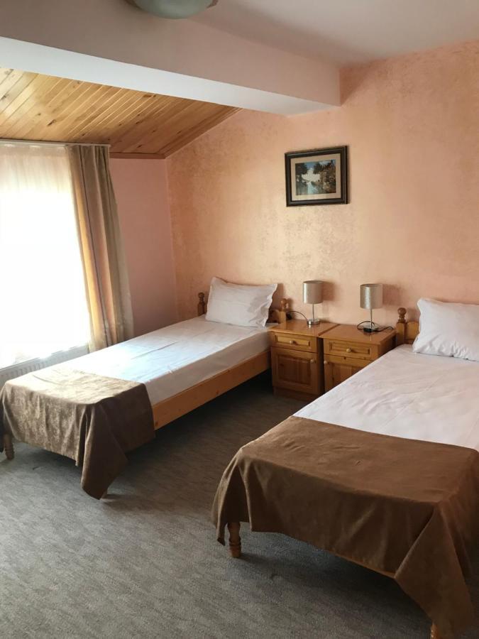 Комплекс Лебанов Hotel Yundola Bagian luar foto