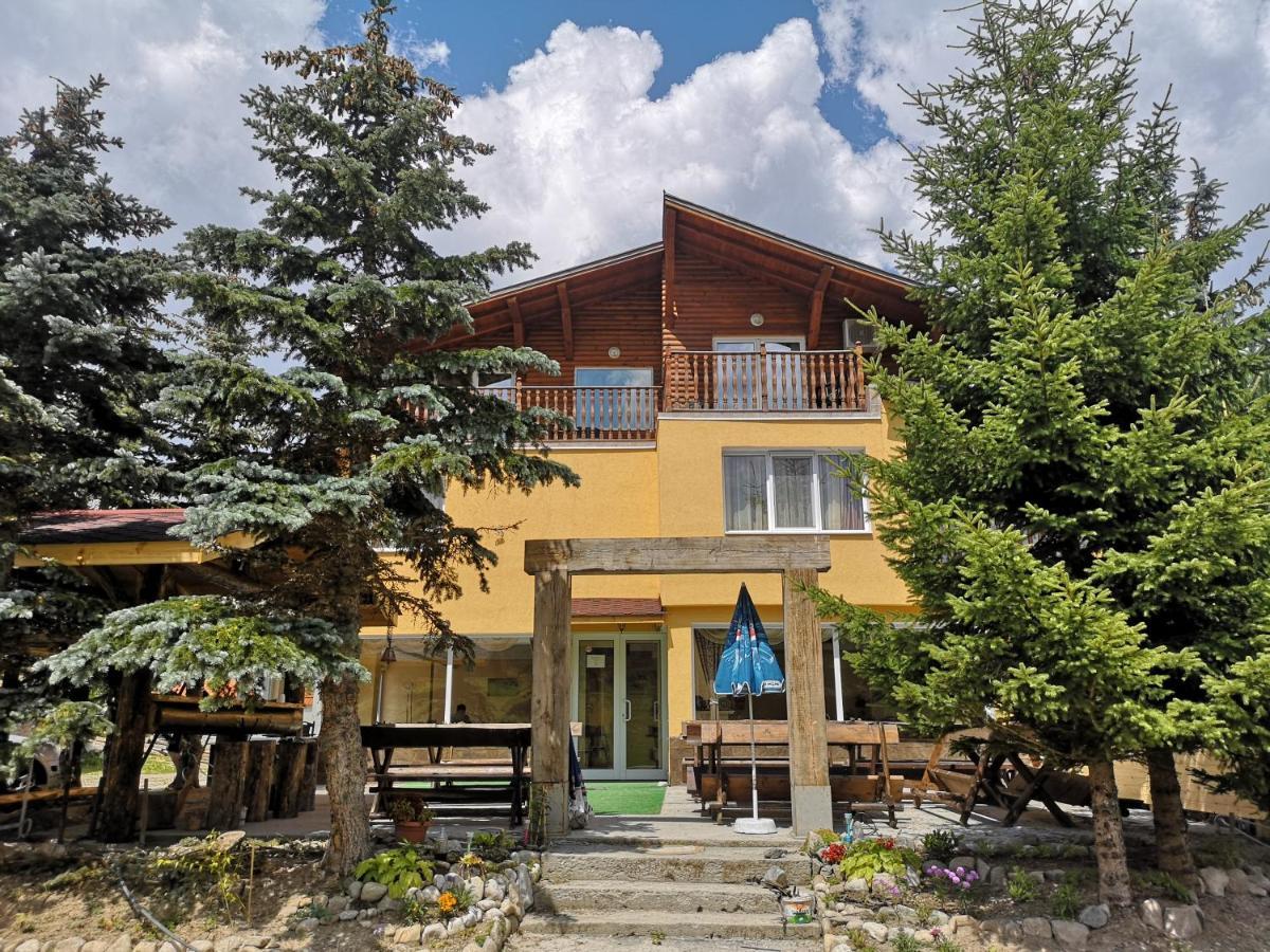 Комплекс Лебанов Hotel Yundola Bagian luar foto