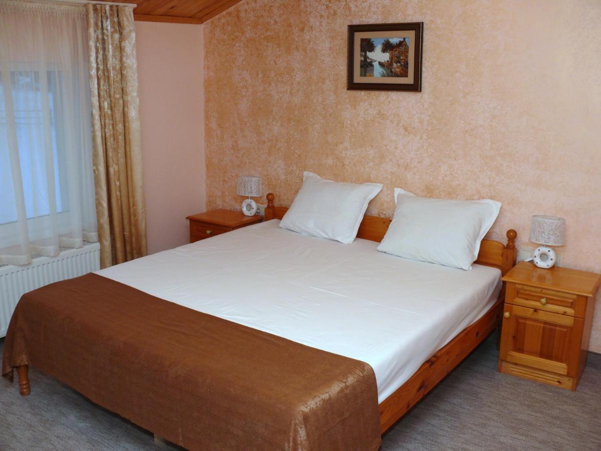 Комплекс Лебанов Hotel Yundola Bagian luar foto