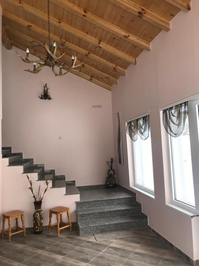 Комплекс Лебанов Hotel Yundola Bagian luar foto